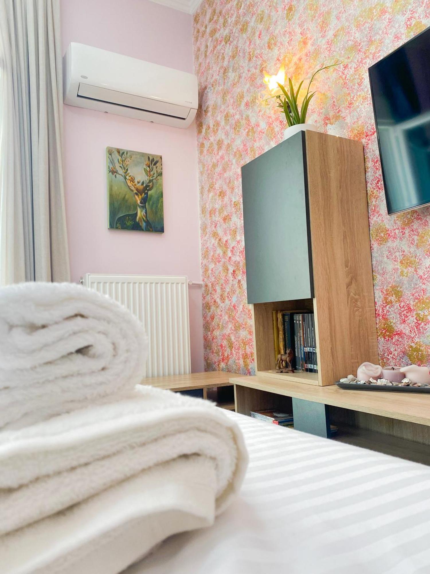 Art House Apartment
